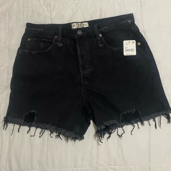 Free People denim shorts - Picture 2 of 7